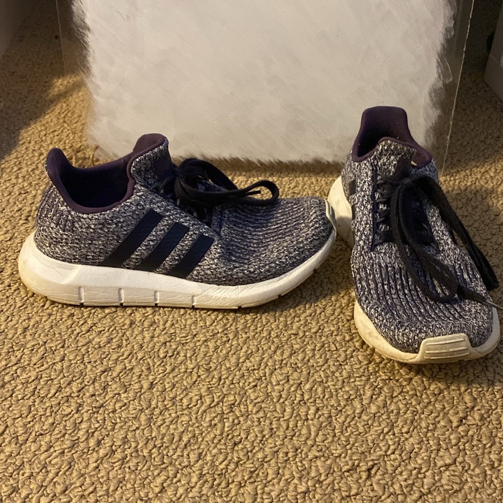 Adidas shoes size 7